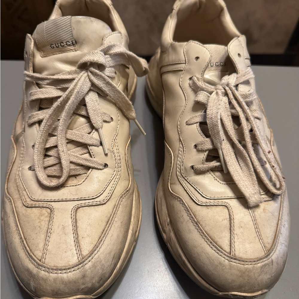 Gucci Cream Retro Sneakers with Chunky Silhouette